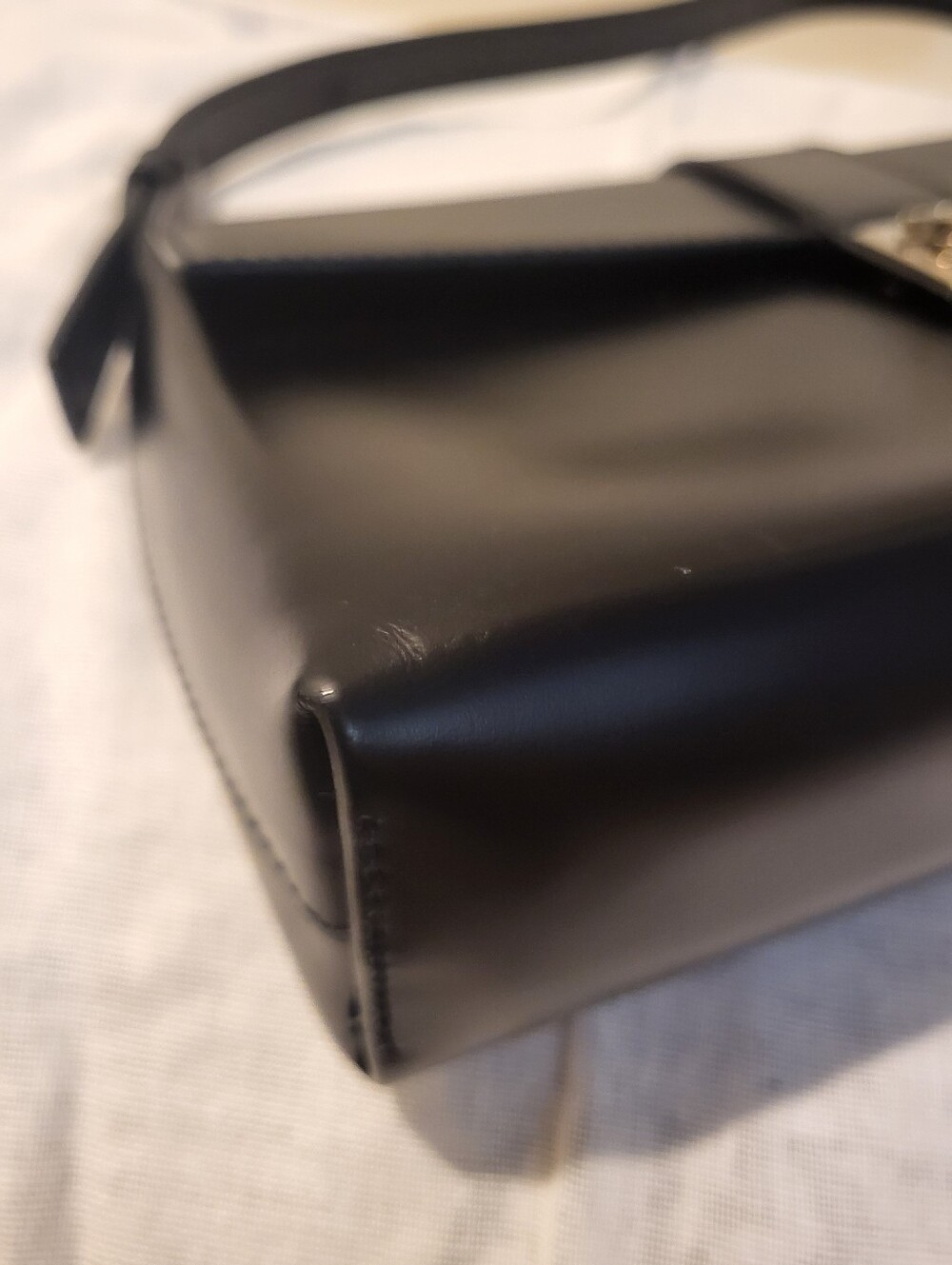 Salvatore Ferragamo Black Leather Logo Bag - Picture 8 of 14